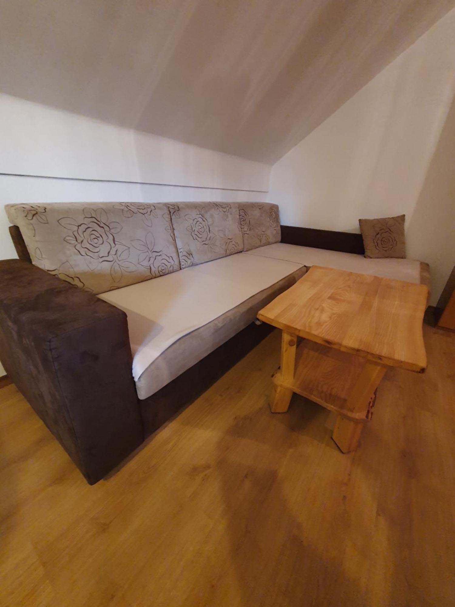 تسركنيتسا Miskar Rooms الغرفة الصورة