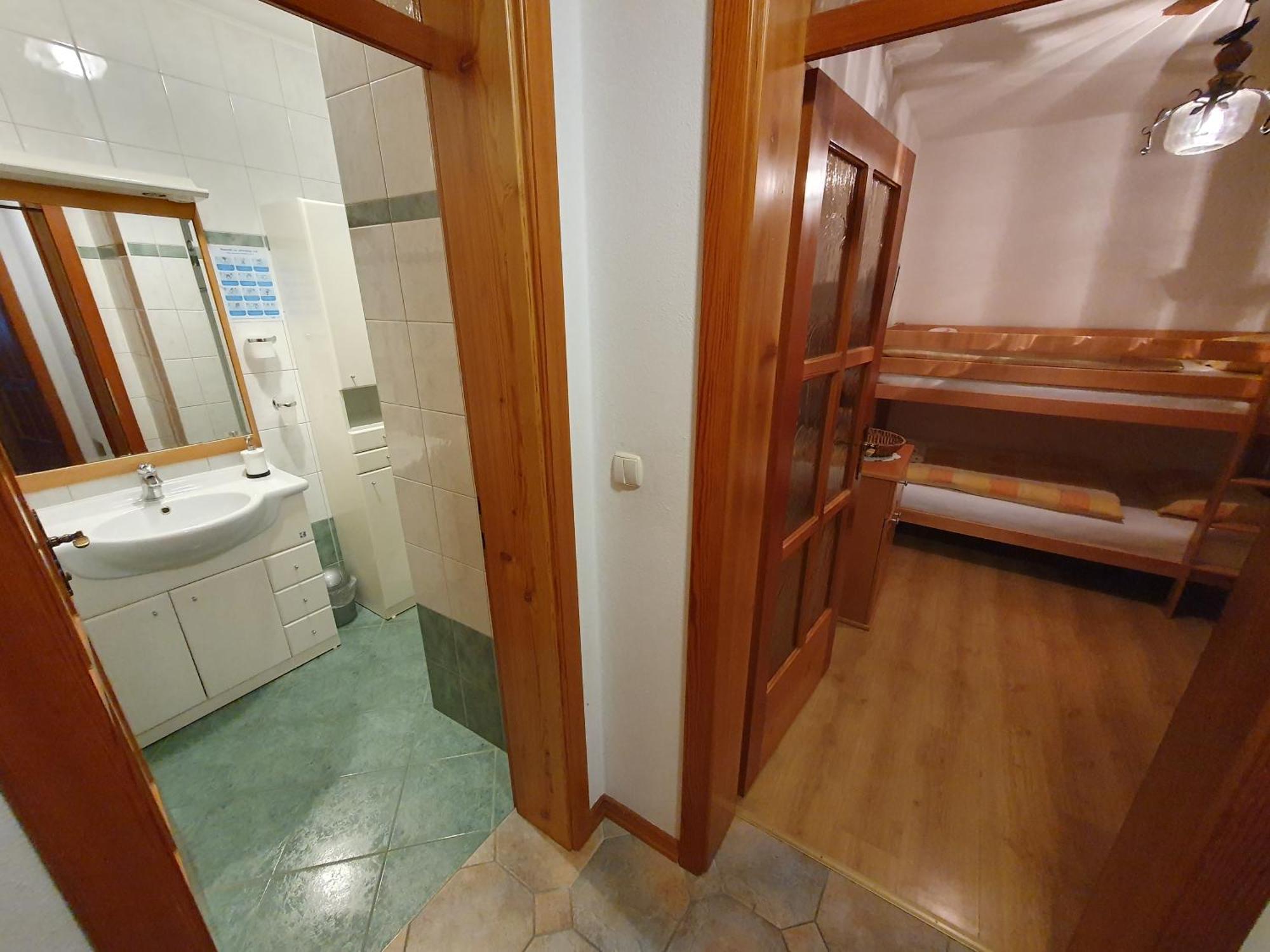 تسركنيتسا Miskar Rooms الغرفة الصورة