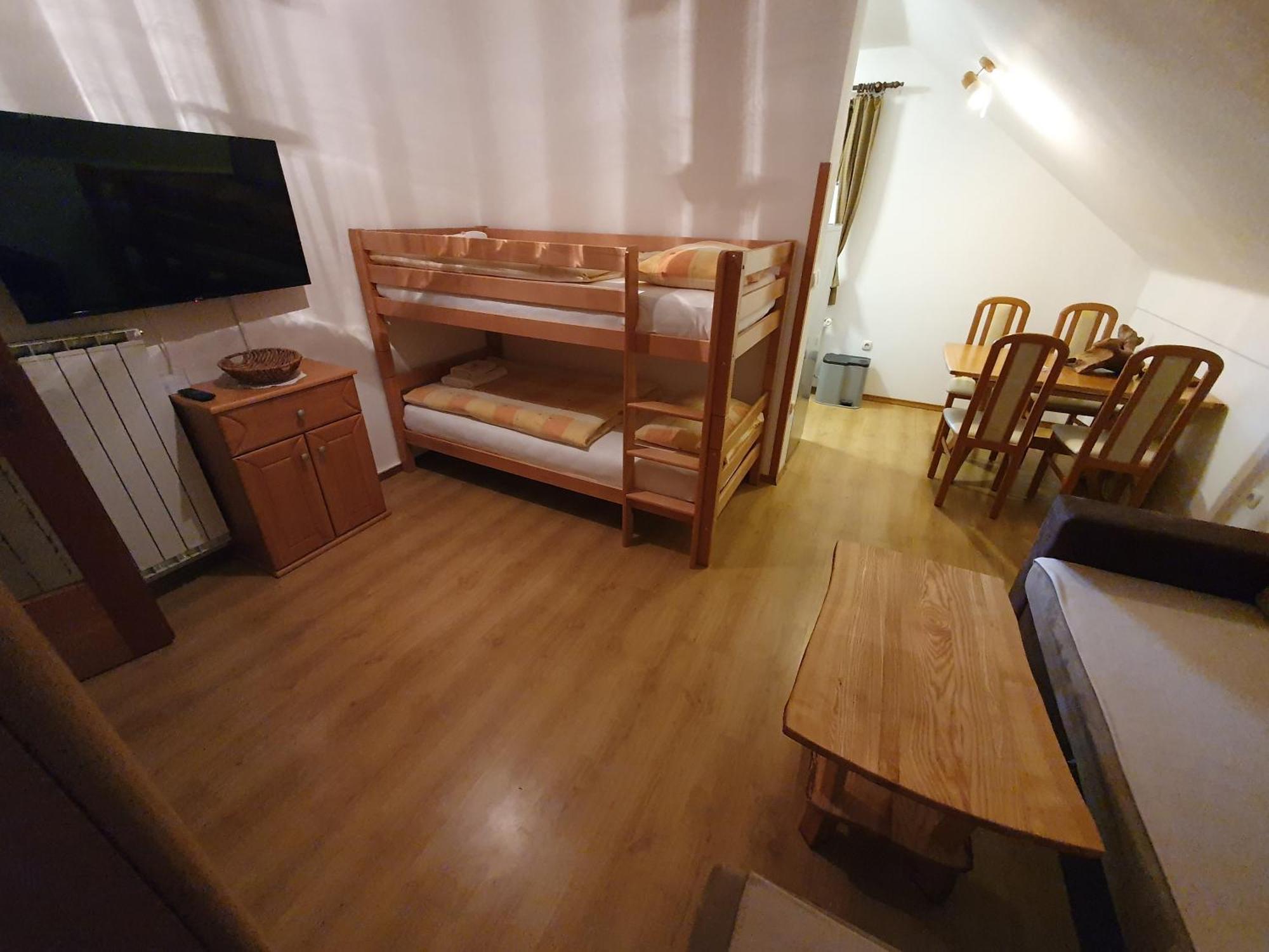 تسركنيتسا Miskar Rooms الغرفة الصورة