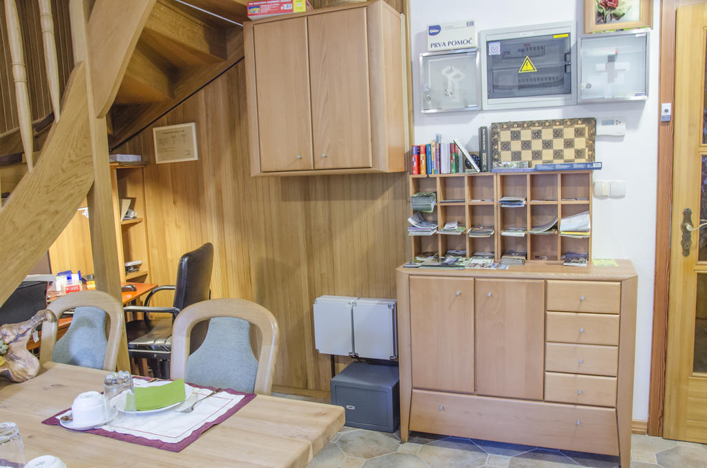 تسركنيتسا Miskar Rooms المظهر الخارجي الصورة