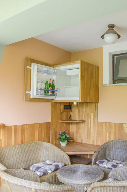 تسركنيتسا Miskar Rooms الغرفة الصورة